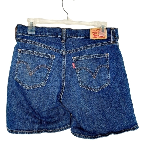 Levi's Women's Jean Shorts Size 28 Mid Thigh Stretch Denim Classic Red Tag EUC - Picture 4 of 13
